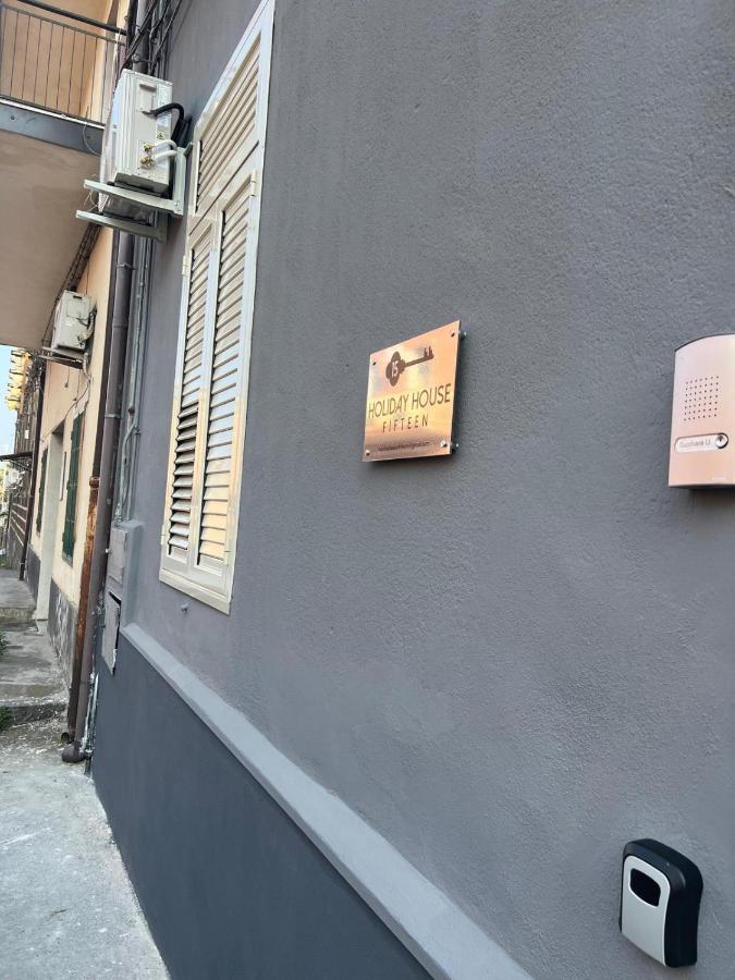 Holiday House Fifteen Catania Exterior photo